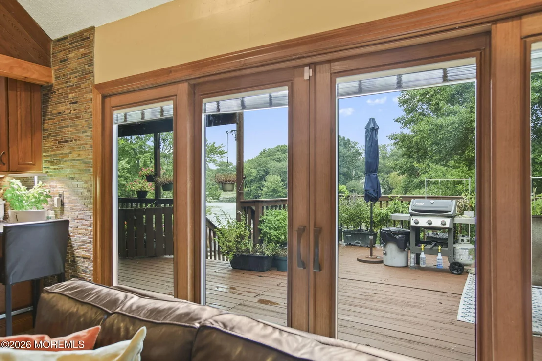Photo of 30 S Lakeview Drive