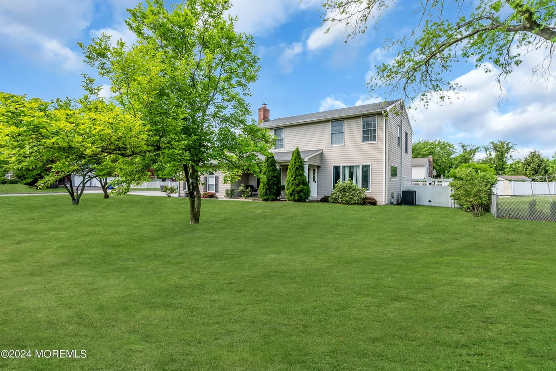 Photo of 370 Marc Drive