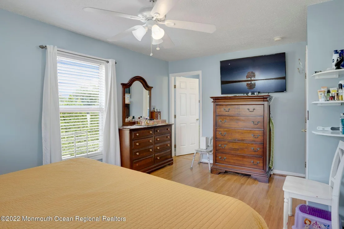 Photo of 2113 W Bangs Avenue