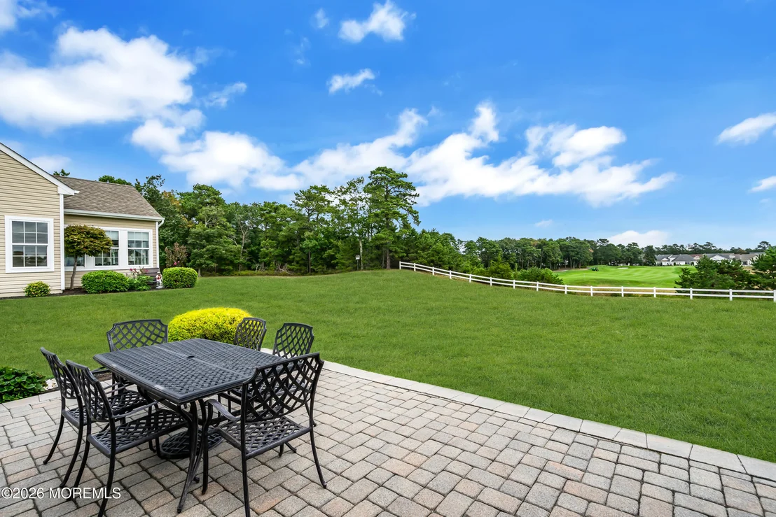 Photo of 4 Bay Head Court
