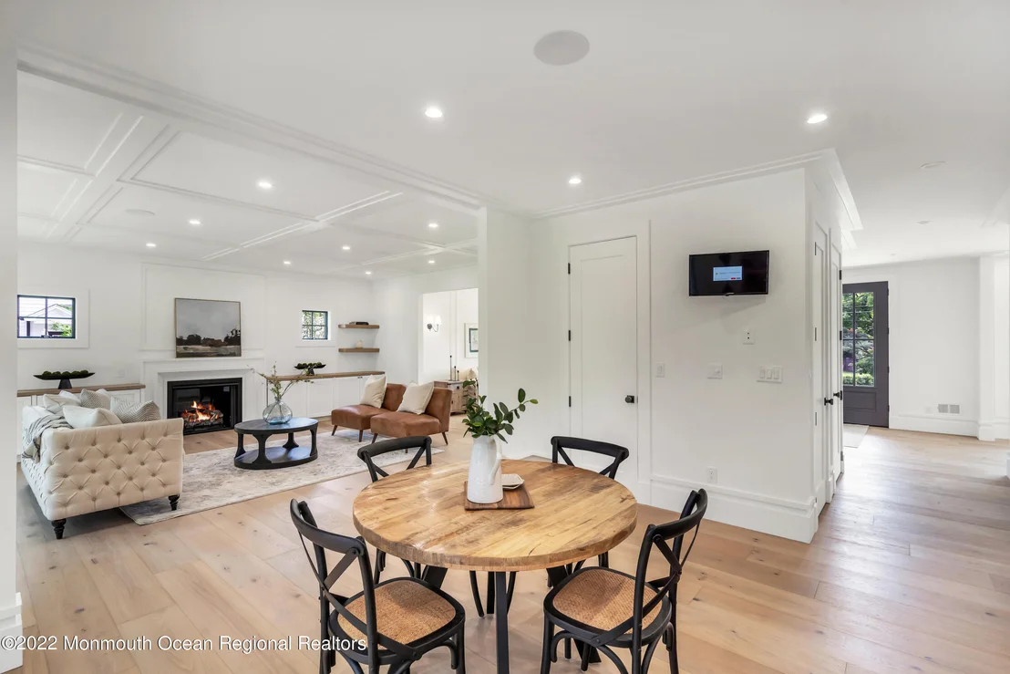 Photo of 376 Orenda Circle