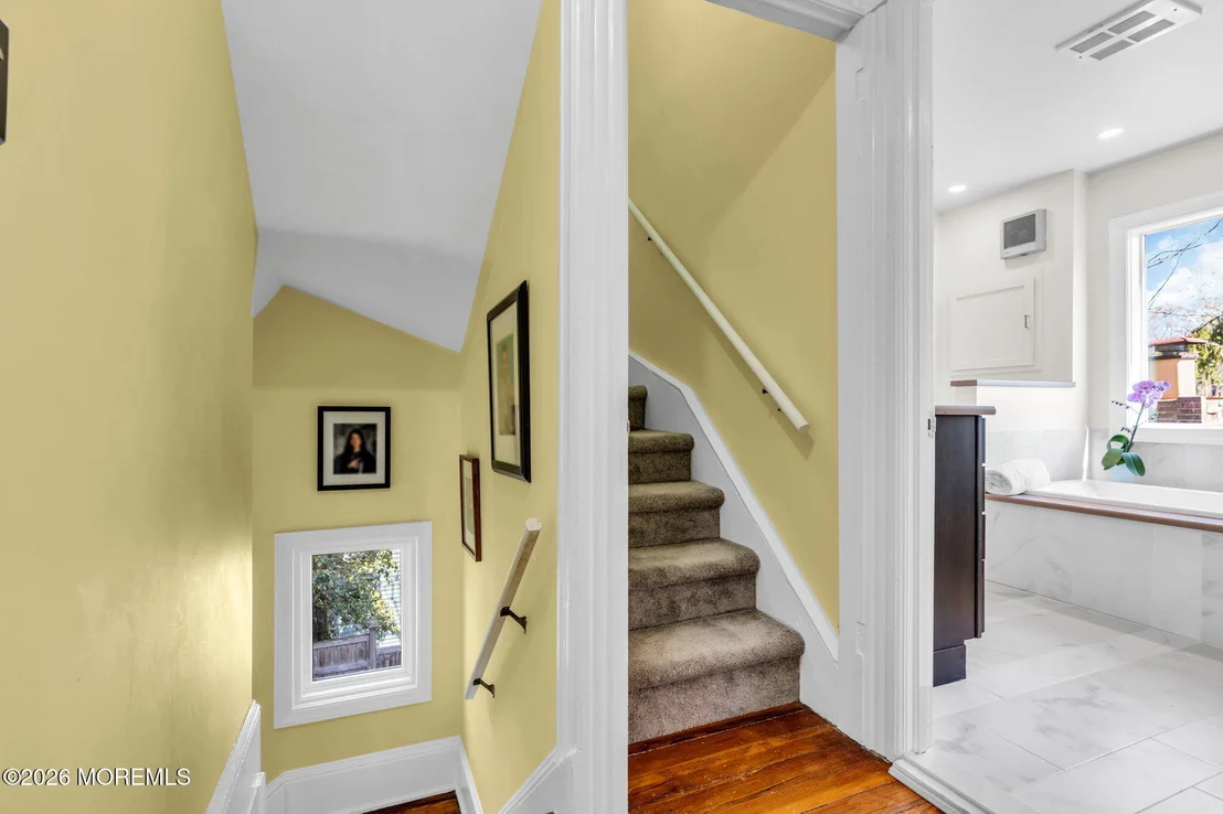 Photo of 531 Locust Point Road