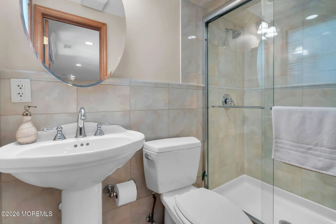 Photo of 52 Cresci Boulevard