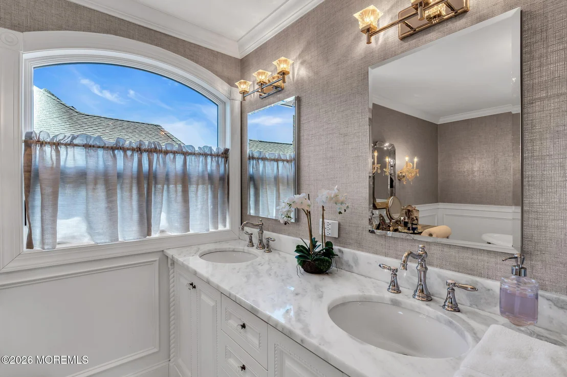 Photo of 531 Bayview Drive