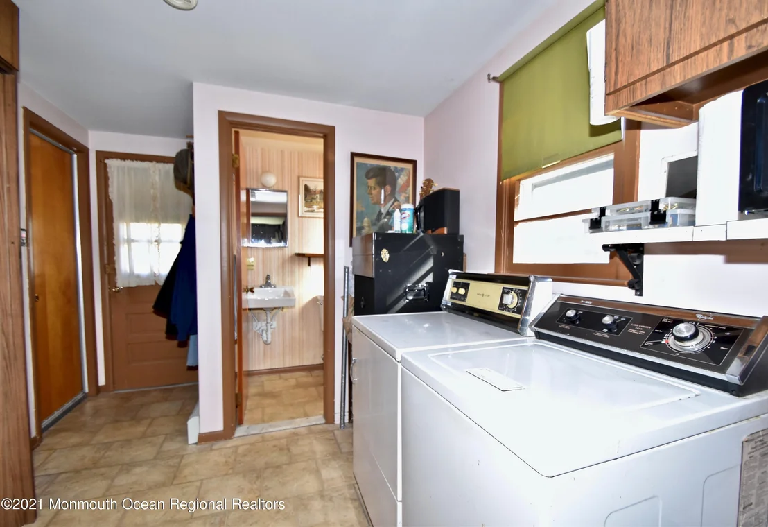 Photo of 231 Lower Lake Drive