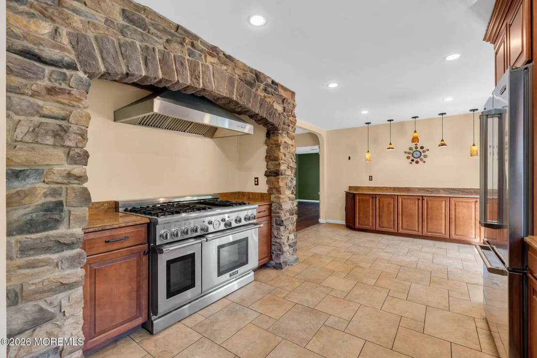 Photo of 205 Frank Applegate Road