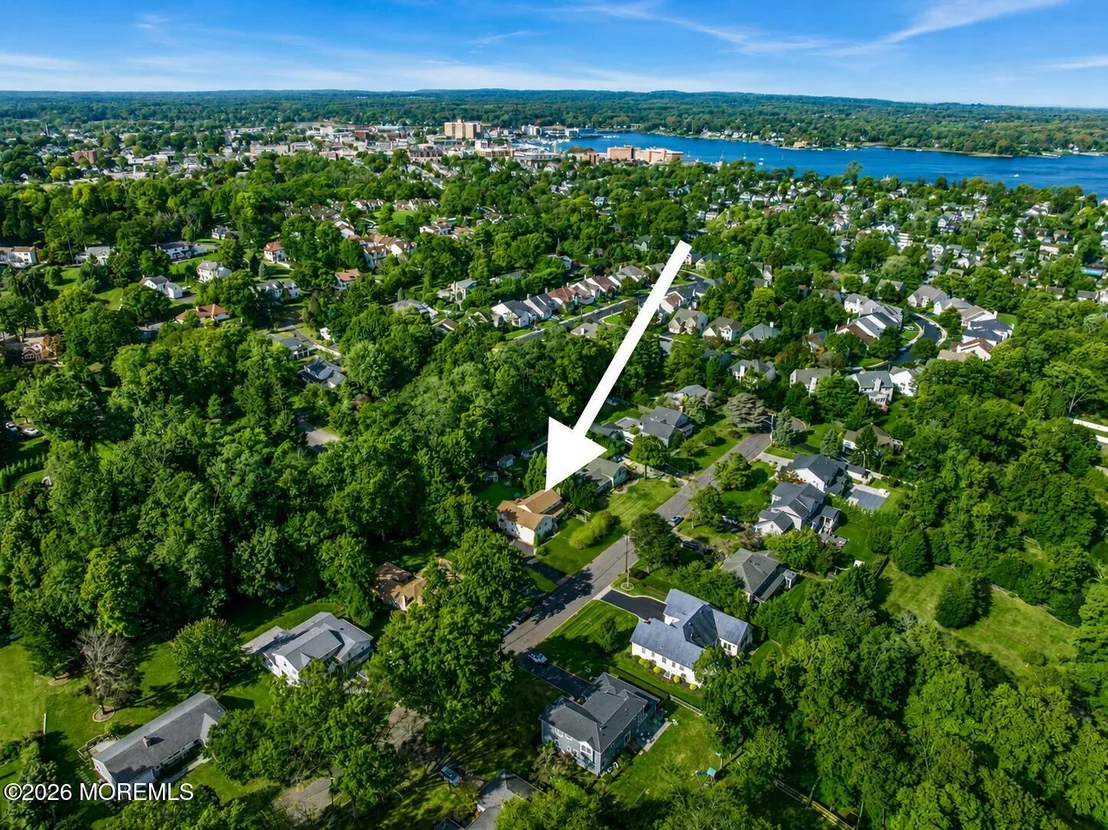 Photo of 46 Oaklawn Road