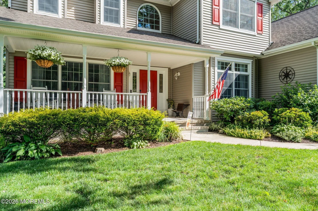 Photo of 2093 Overbrook Drive