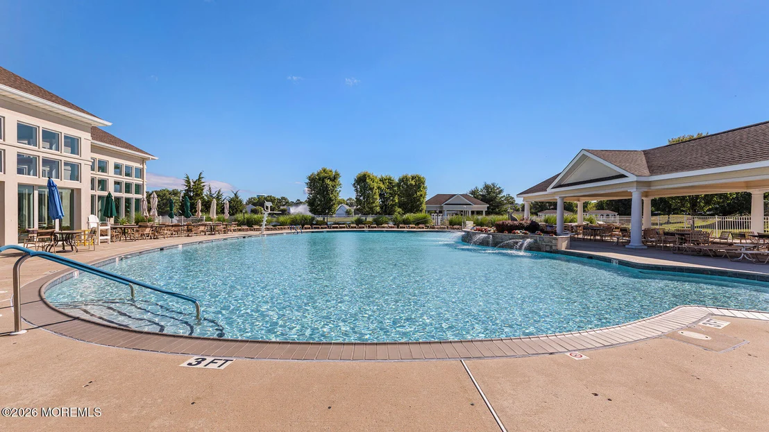 Photo of 112 Mirage Boulevard