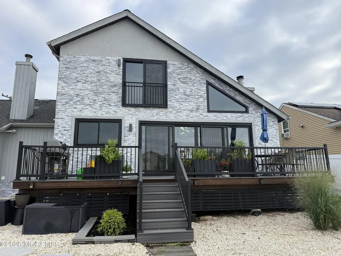 Photo of 15 Parkers Point Boulevard