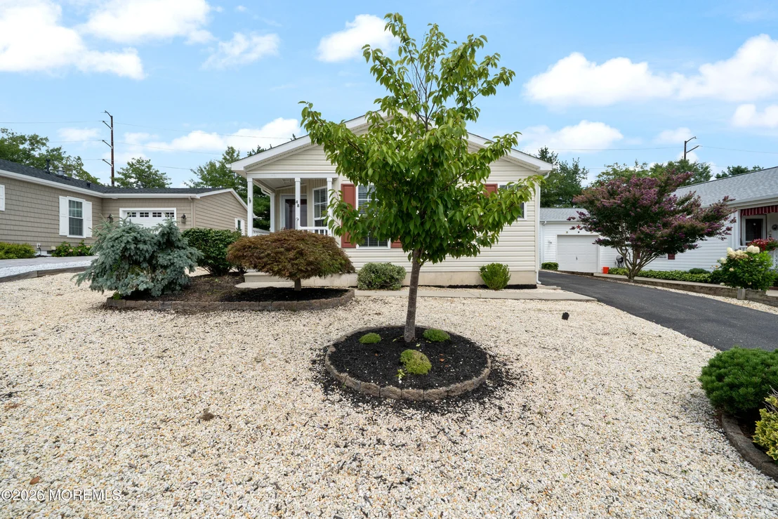 Photo of 48 Fort Lee Drive