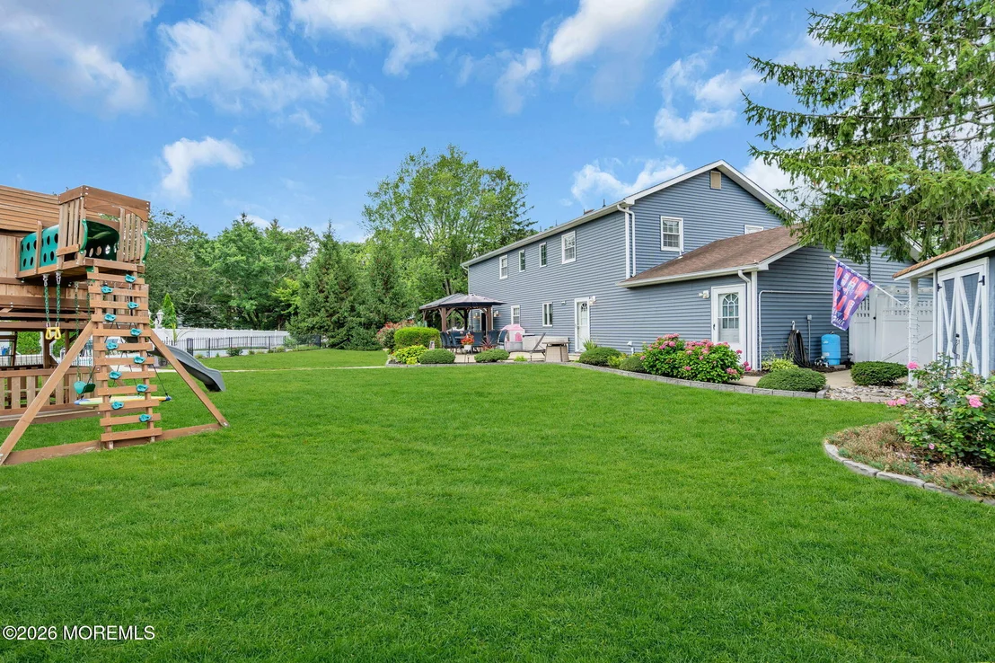 Photo of 1 Meadowbrook Drive