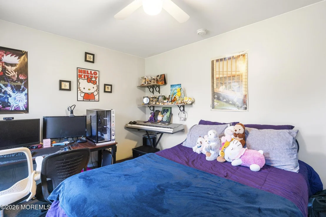Photo of 389 Bay Avenue