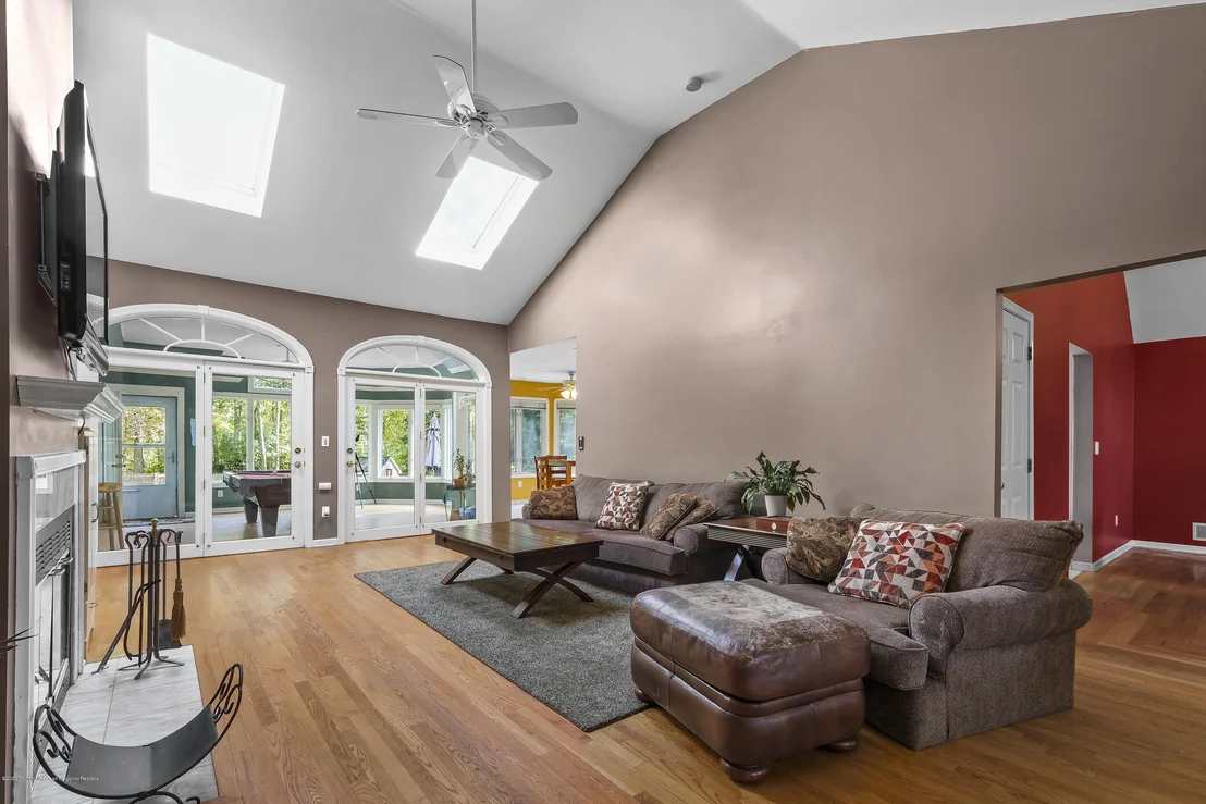 Photo of 69 Johnson Lane