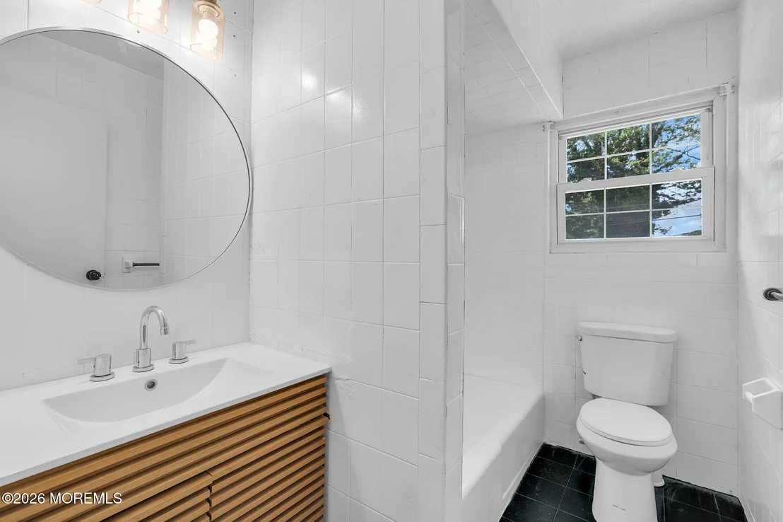 Photo of 995 Hunt Drive