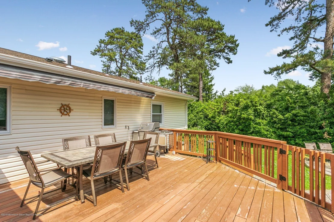 Photo of 326 Huxley Drive