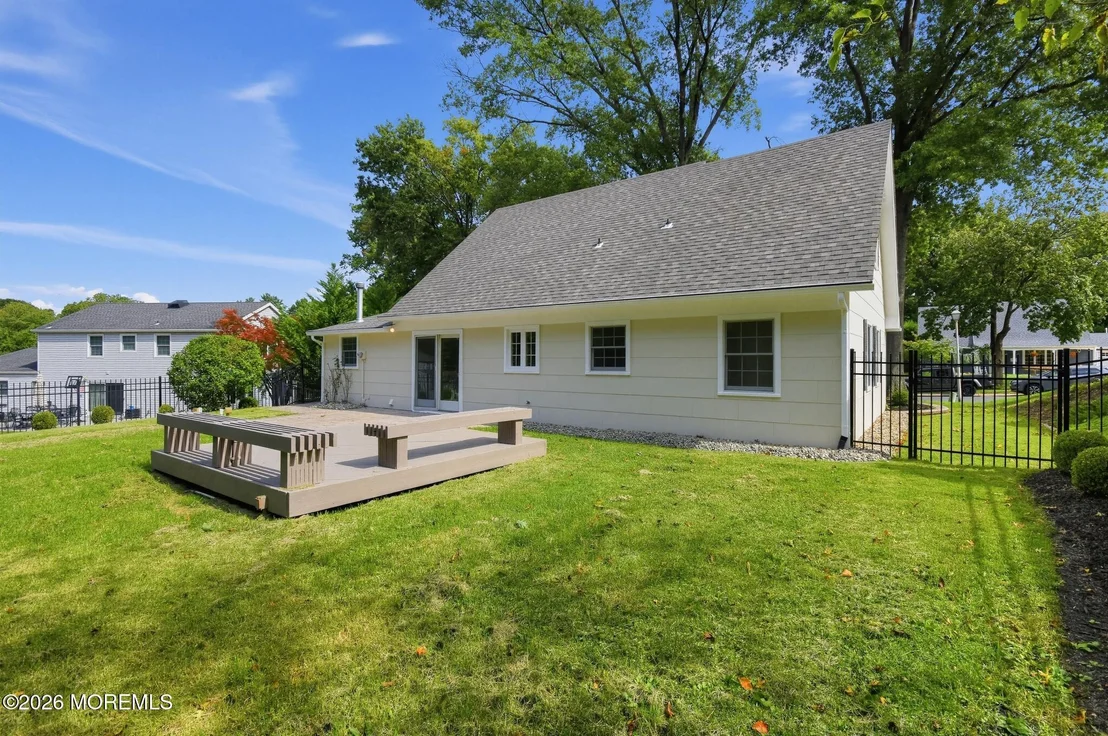 Photo of 95 Warren Drive
