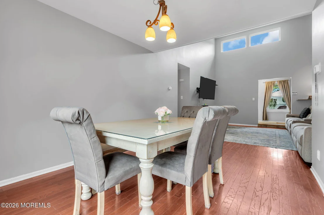 Photo of 7 Sweetbriar Trail