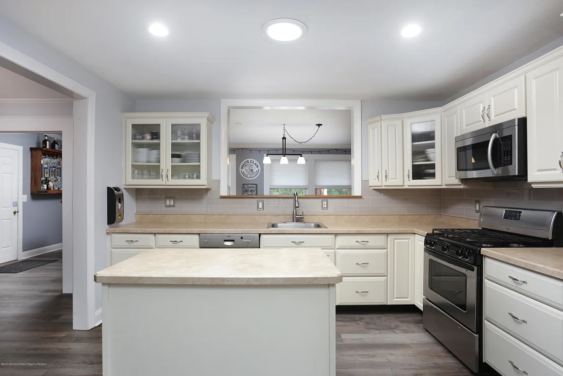 Photo of 188 Arizona Drive