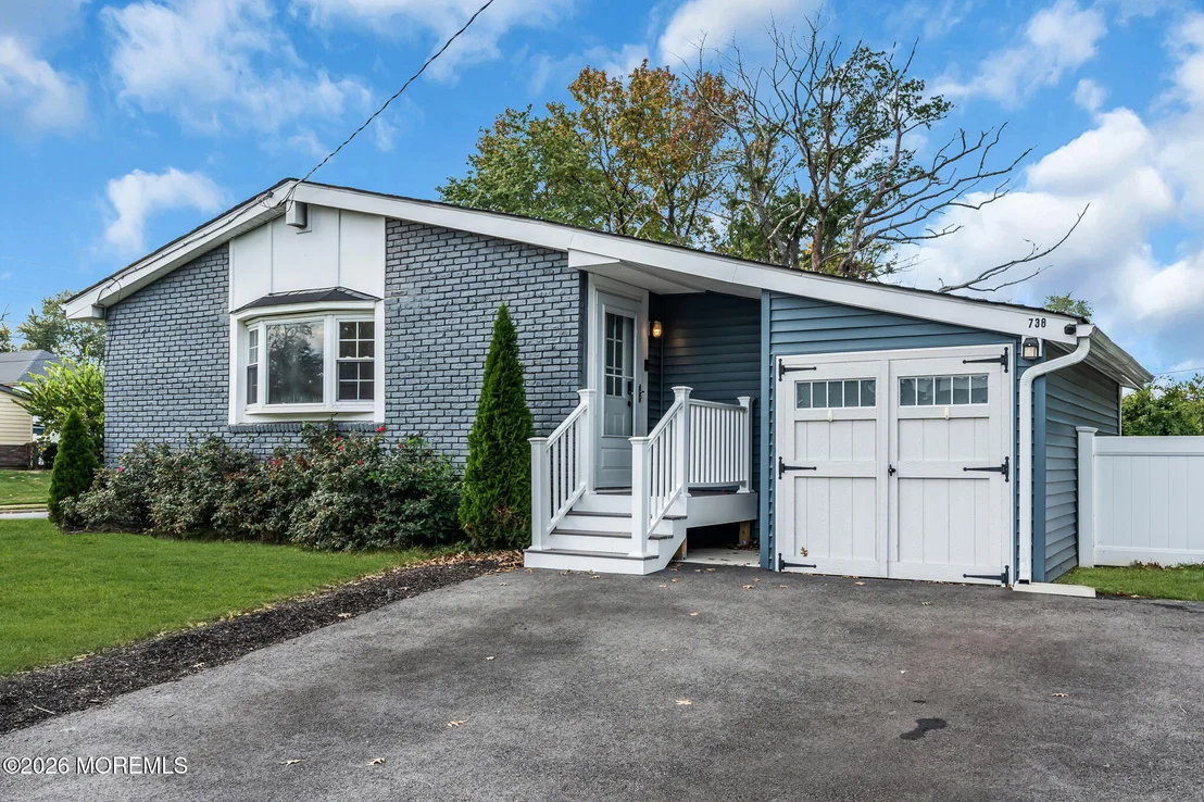 Photo of 738 Gail Drive