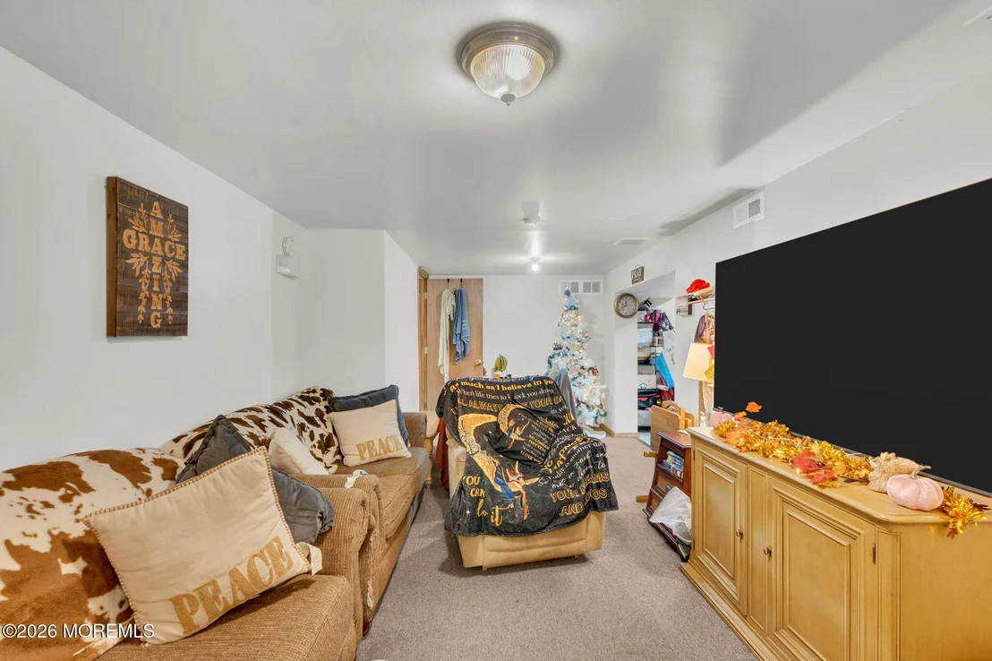 Photo of 303 W Commodore Boulevard