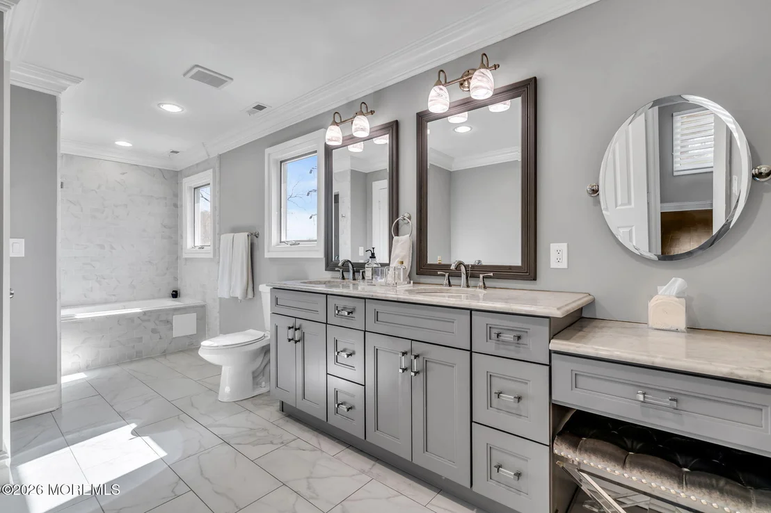 Photo of 12 Meadowview Drive