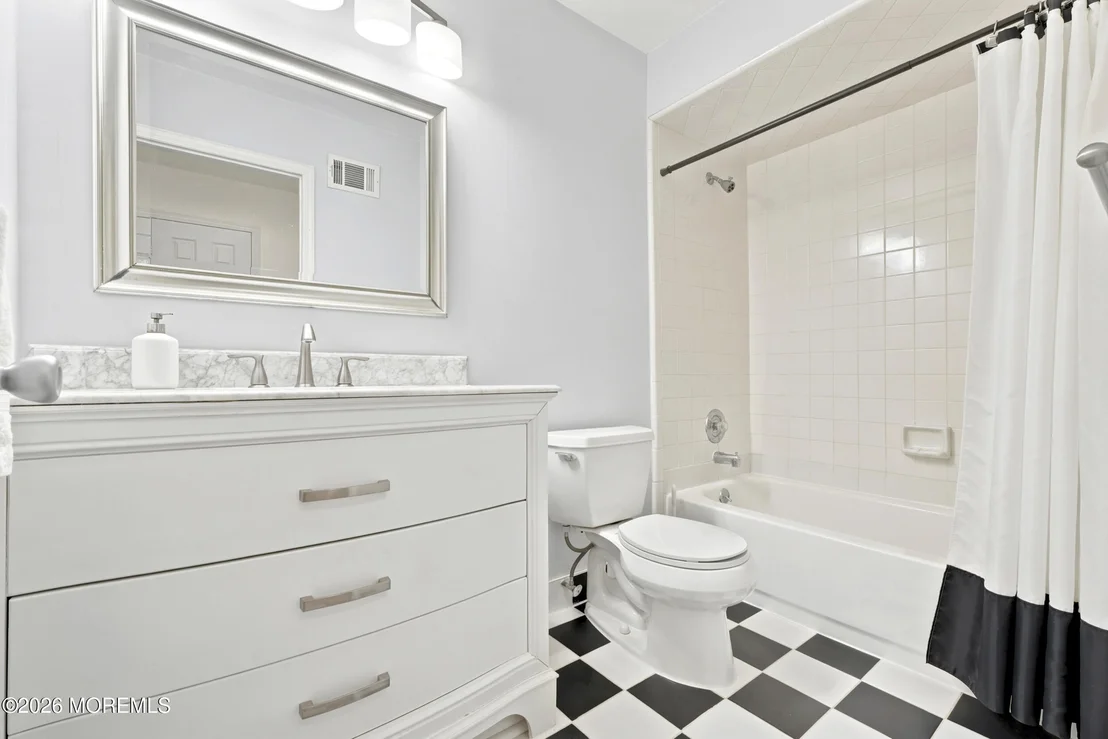 Photo of 137 Redpine Loop