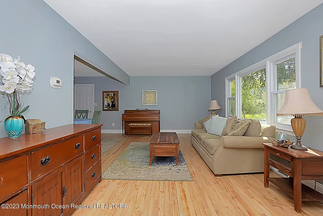 Photo of 8 Annmar Drive