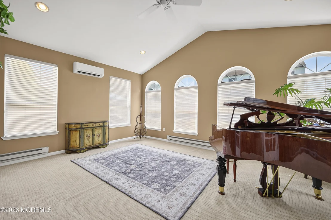 Photo of 407 Vassar Drive