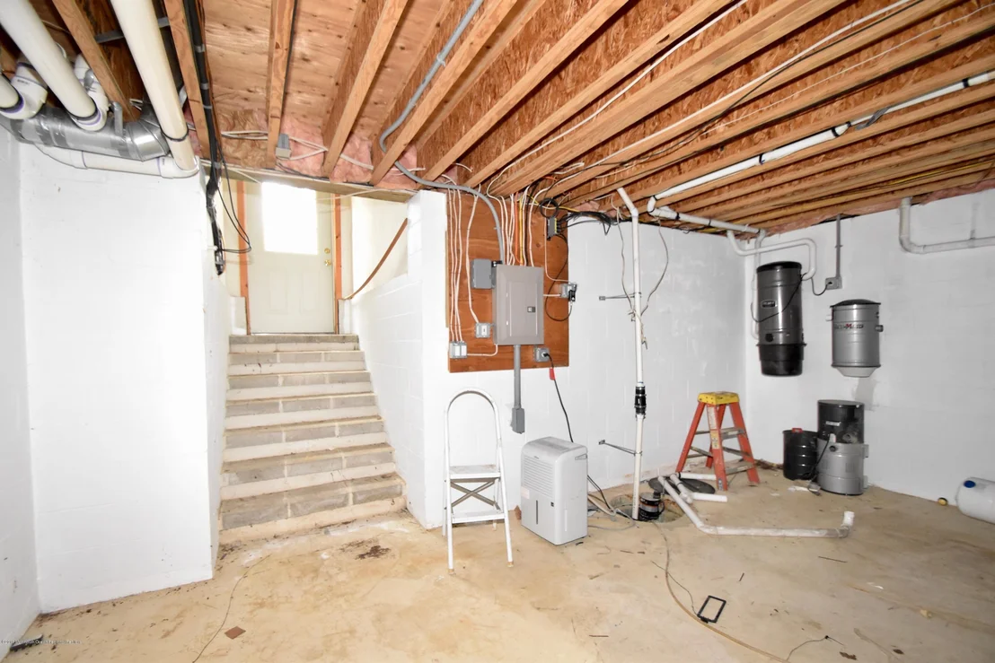 Photo of 1671 Joffre Road