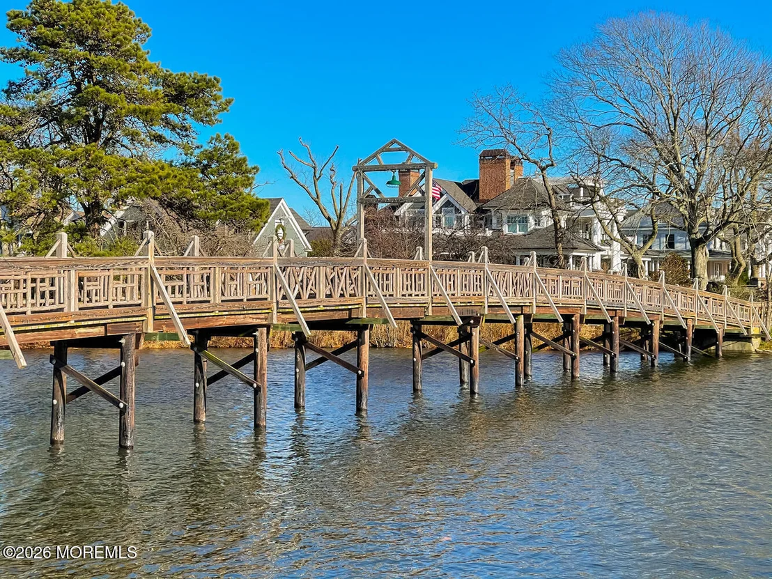 Photo of 2007 Ocean Avenue N