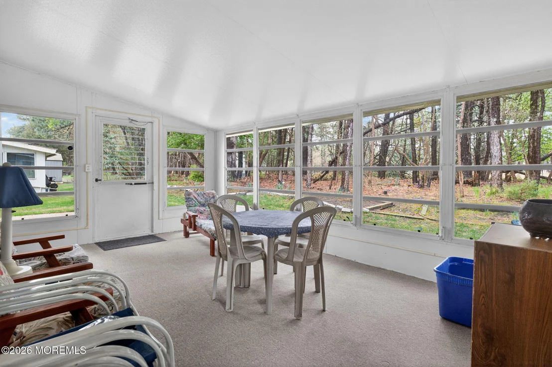 Photo of 152 Pulaski Boulevard