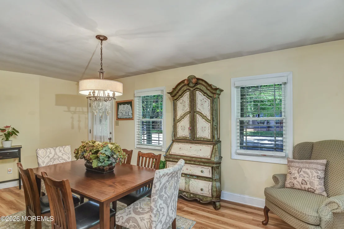 Photo of 309 Deerfoot Lane