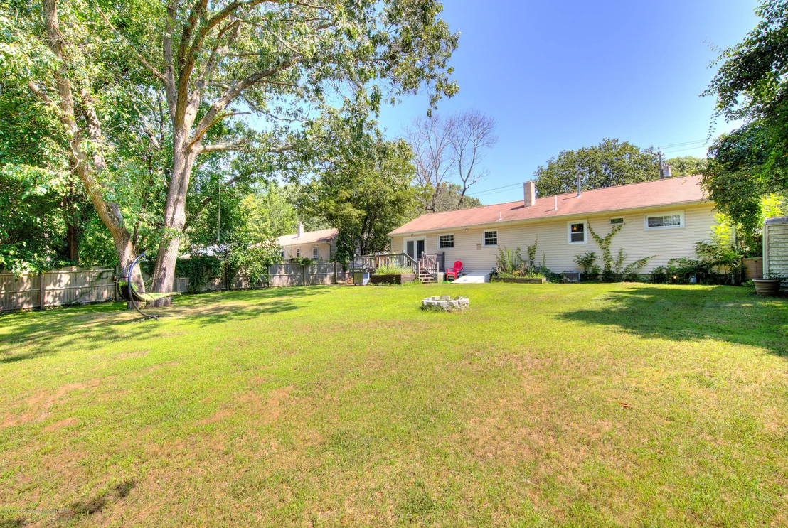 Photo of 612 Midstreams Road