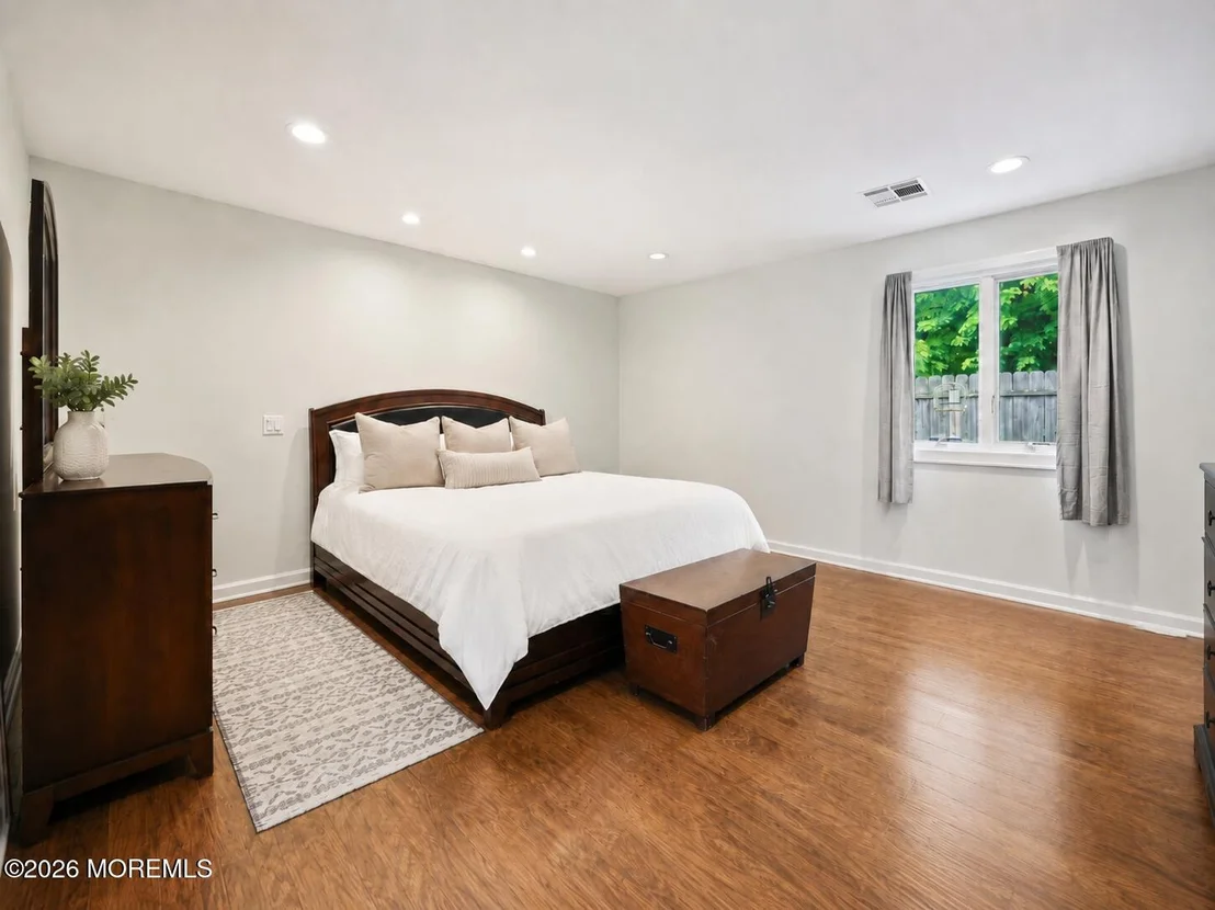 Photo of 28 Riverview Drive