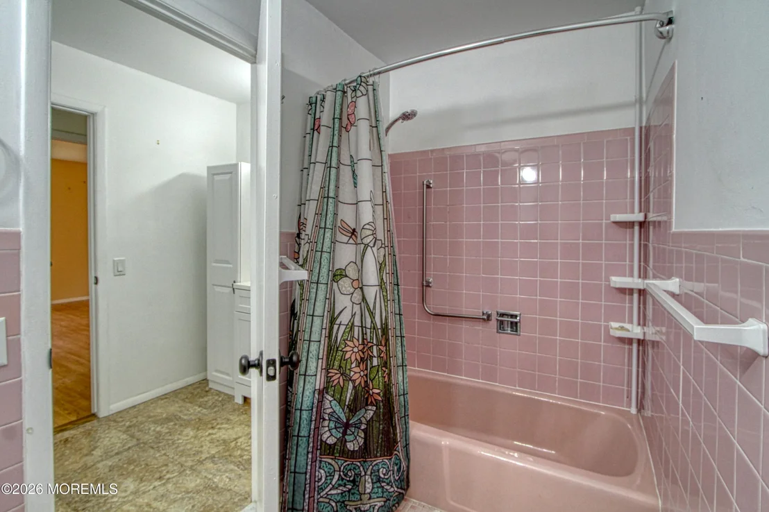 Photo of Unit B at 8 Hamilton Lane