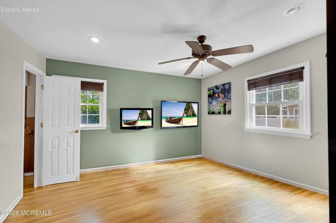 Photo of 348 Suburban Drive