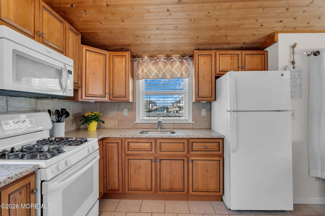 Photo of 125 W Tide Way