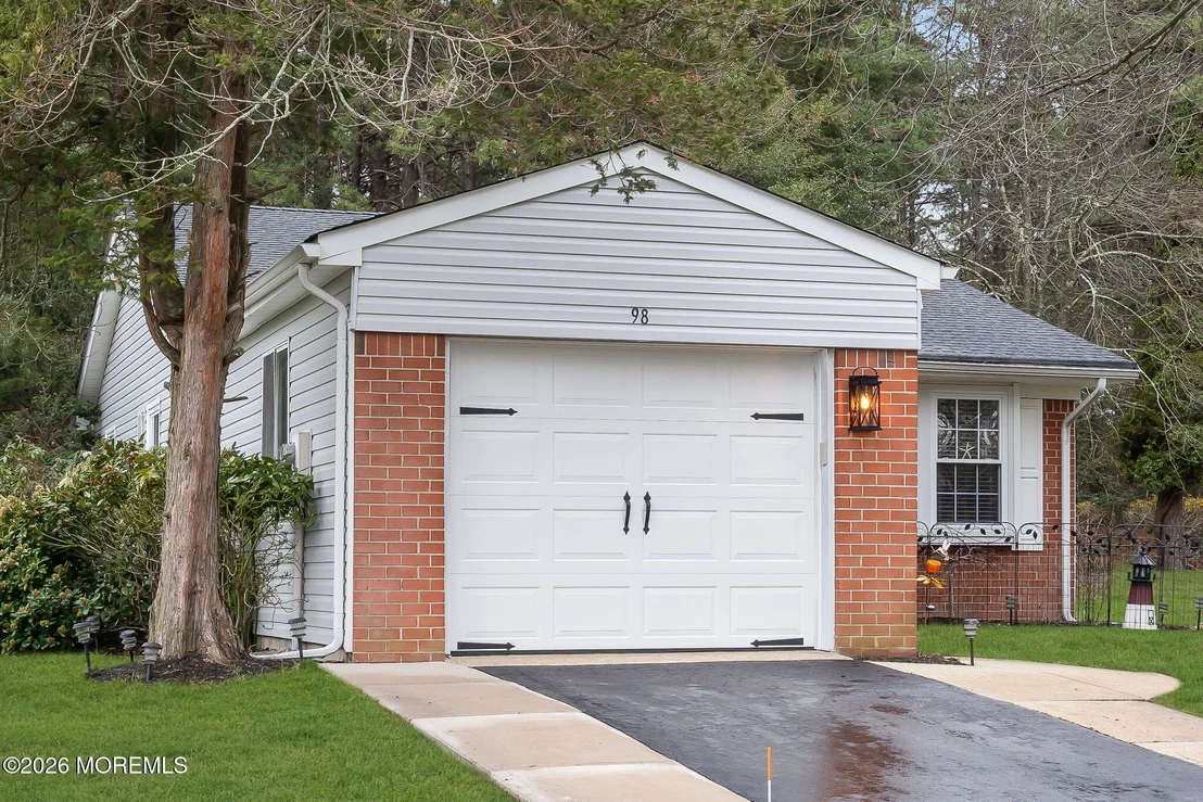 Photo of Unit 98 at 98 Constitution Boulevard