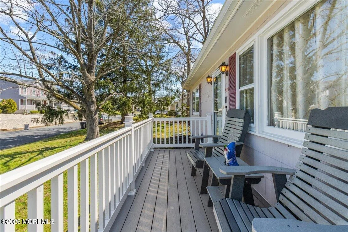 Photo of 939 Clifton Street