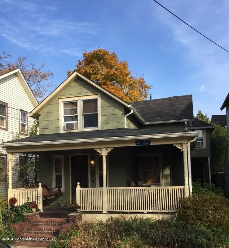 Photo of 143 Abbott Avenue