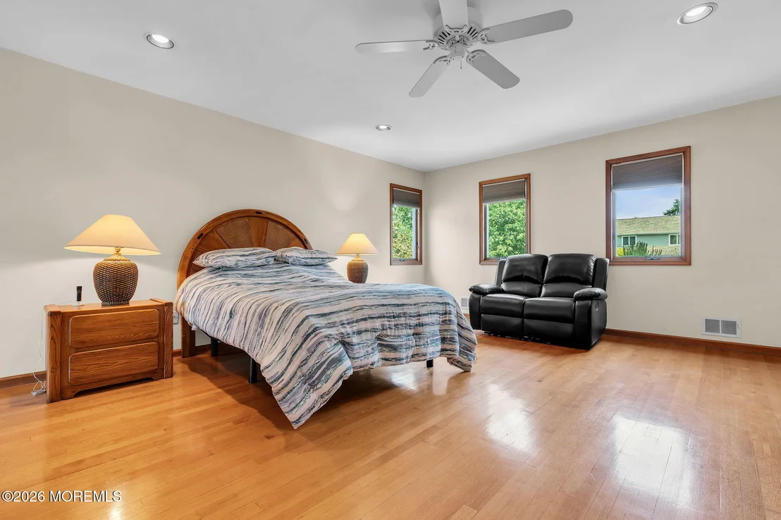 Photo of 15 Oxford Drive