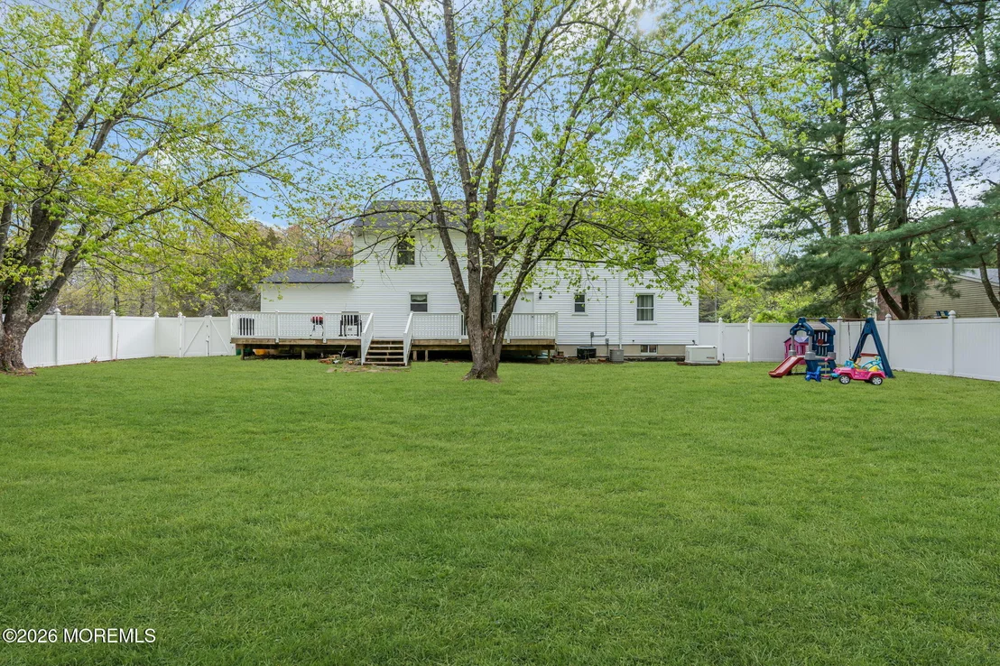 Photo of 120 Cedar Swamp Road