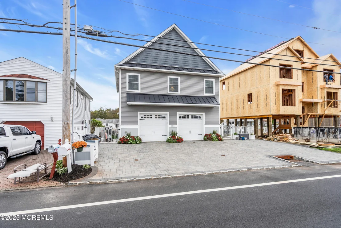 Photo of 1131 Beach Boulevard