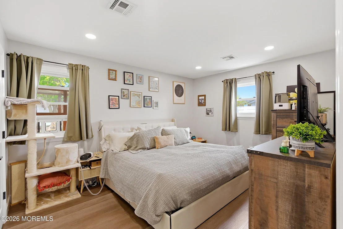 Photo of 307 5th Street