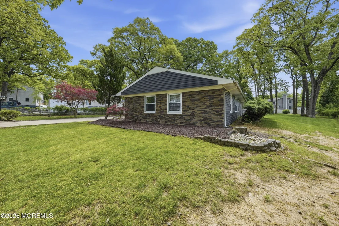 Photo of 234 Lloyd Road