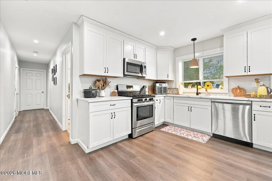 Photo of 552 Lloyd Road