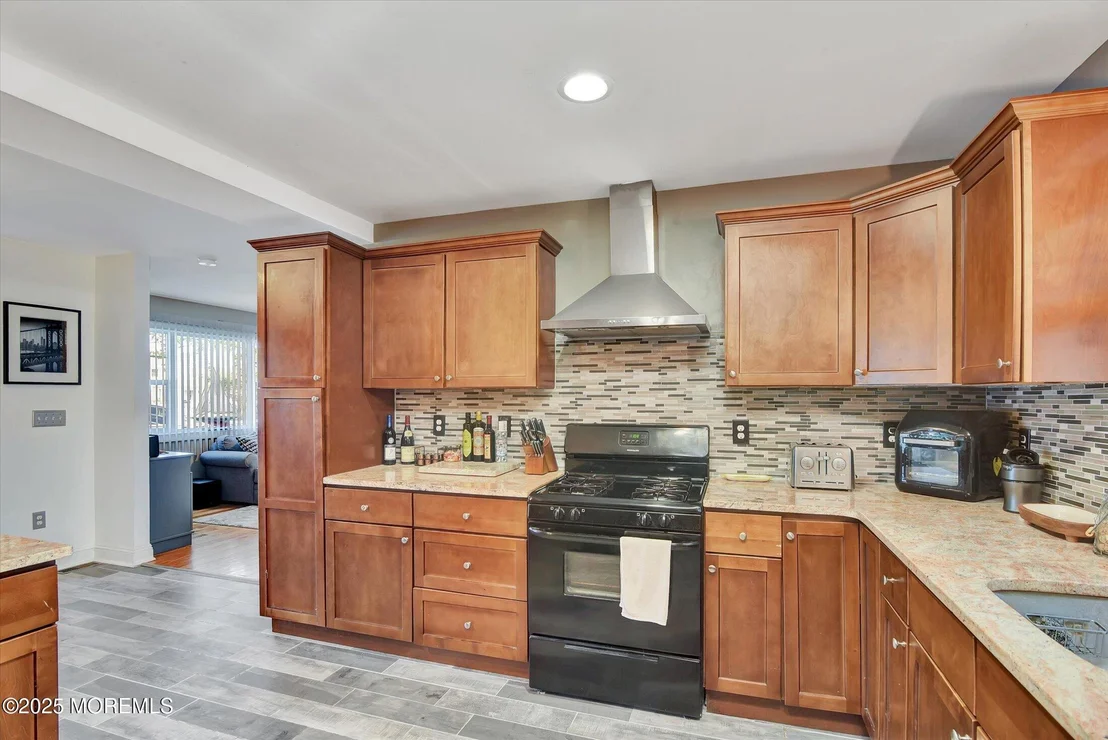 Photo of 7 Cedar Island Drive
