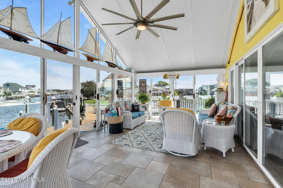 Photo of 237 Bay Shore Drive