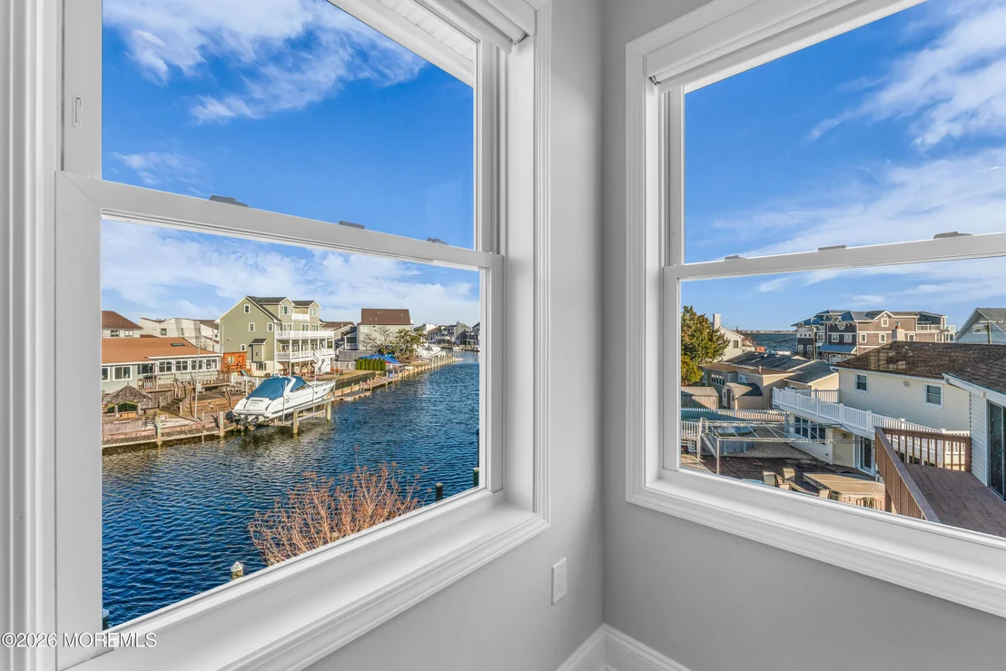 Photo of 24 Rochester Drive